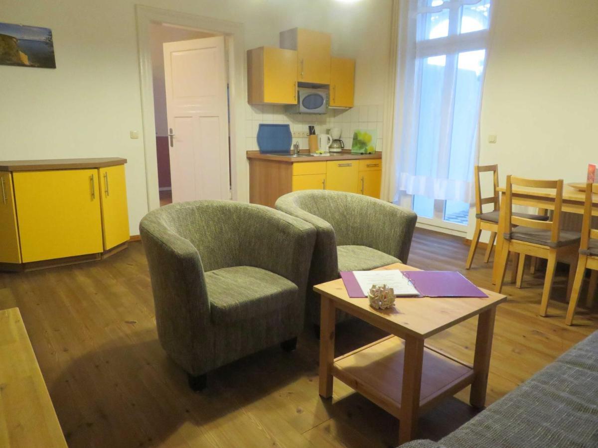 Pension Waldrose Sellin  Room photo
