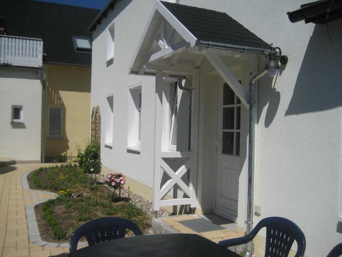 Pension Waldrose Sellin  Room photo